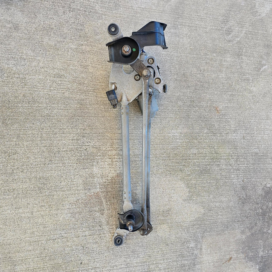 2012-2018 Toyota RAV4 GXL Front Wiper Motor 8511042201