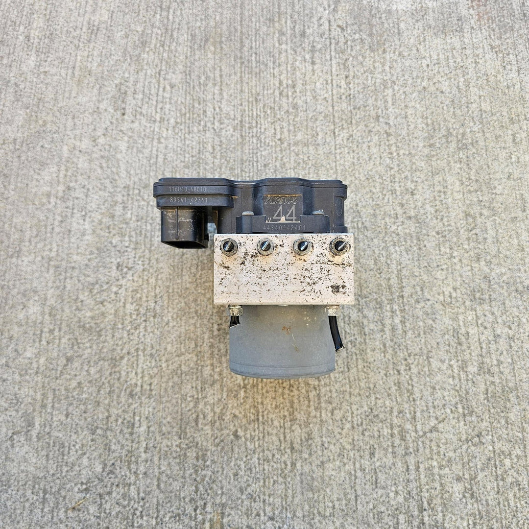 Dec 2012 to Dec 2018- Toyota RAV4 ZSA42R Petrol 2.0L Automatic- ABS Pump/Modulator- T/M Type