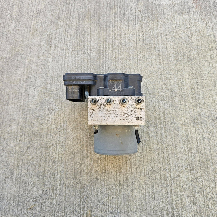 Dec 2012 to Dec 2018- Toyota RAV4 ZSA42R Petrol 2.0L Automatic- ABS Pump/Modulator- T/M Type
