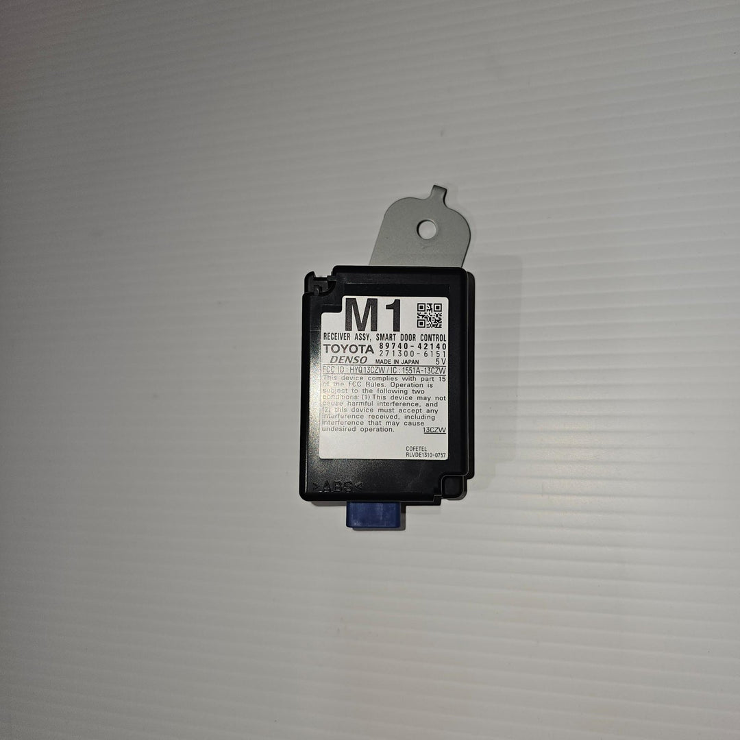 2012-2018 Toyota RAV4 GXL Smart Door Control Module Receiver 8974042140