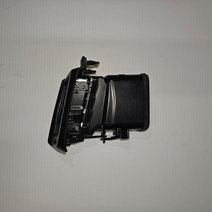 2012-2018 Toyota RAV4 GXL Right Dash Air Vent