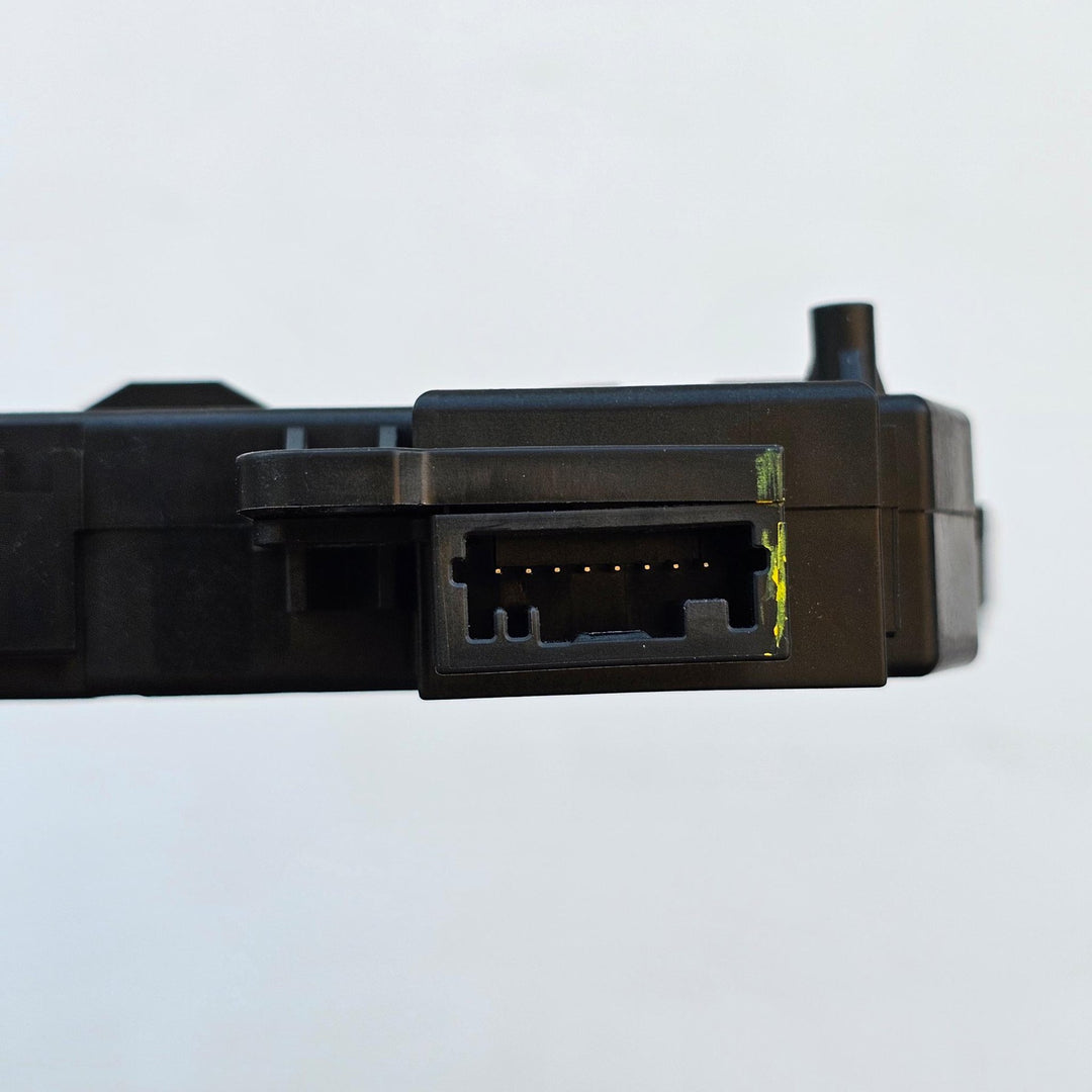 2021 Toyota Corolla MZEA12R - Heater Flap Motor PN: 0638009013