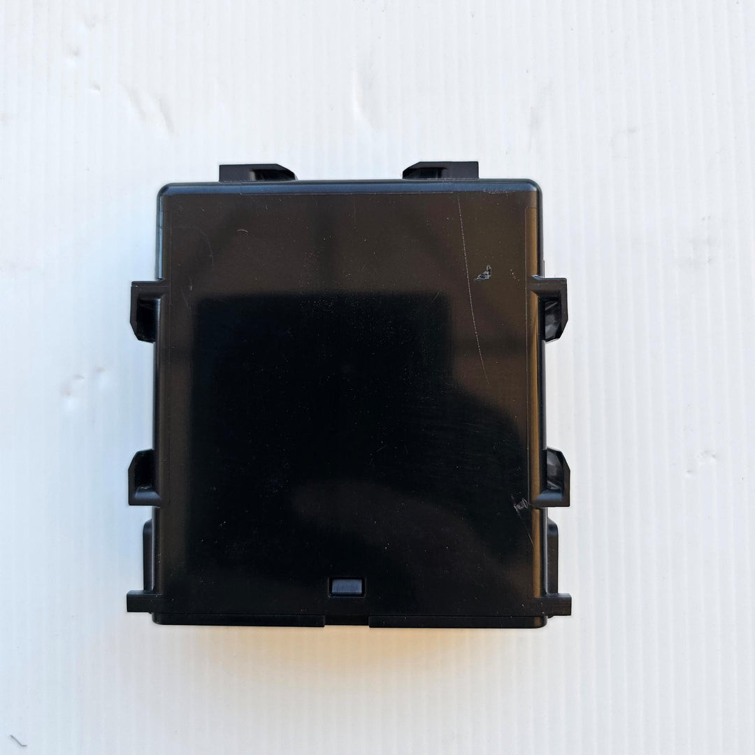 2021 Toyota Corolla MZEA12R - Wiper Relay PN: 8594012230