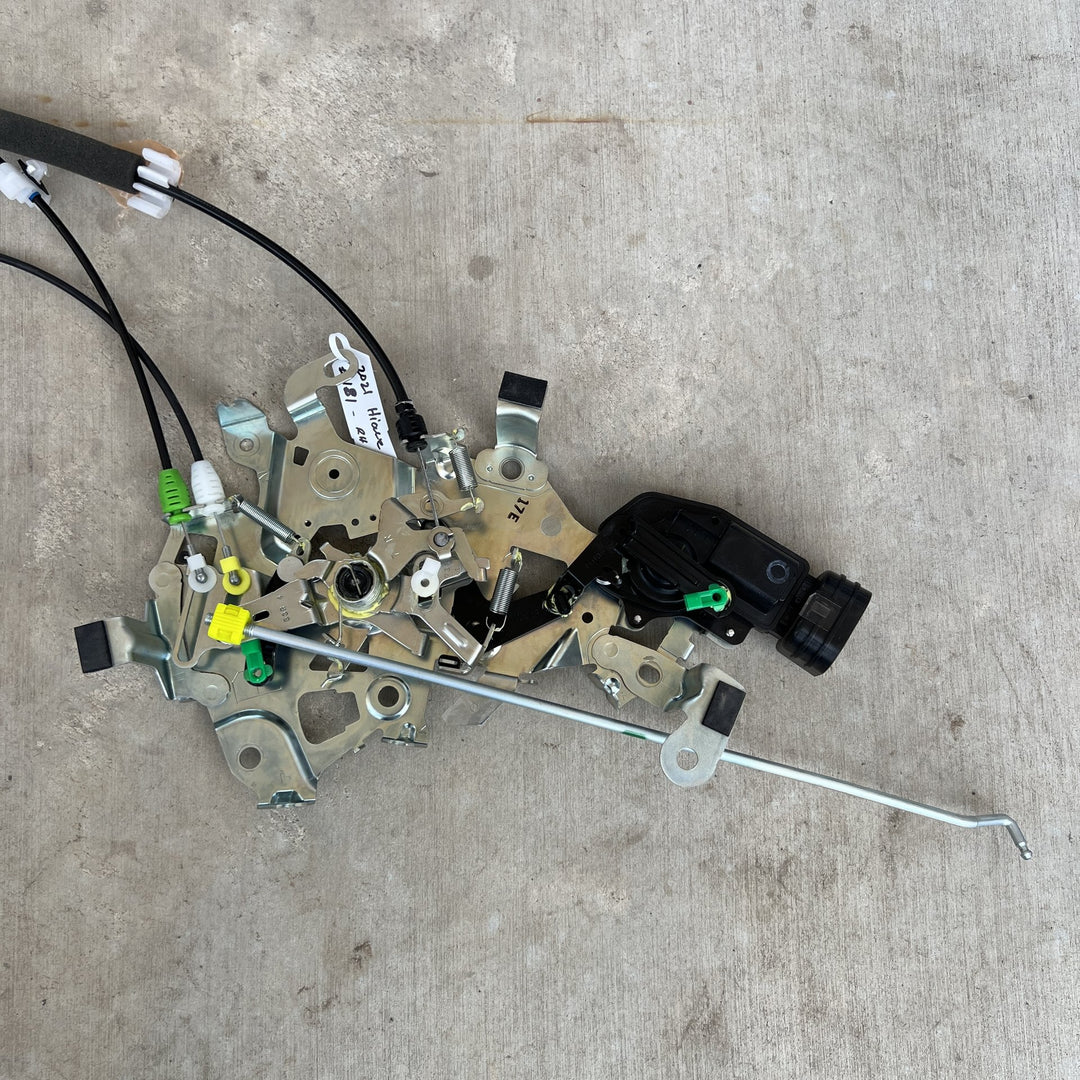 2019 Toyota Hiace LWB Right Sliding Door Lock Actuator