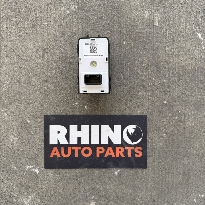 2023 Hyundai i30 - Mirror Adjuster Switch PN: 93530G3030PMP