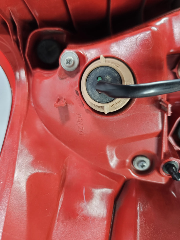 2013 Toyota Corolla ZRE1*     - Right Taillight