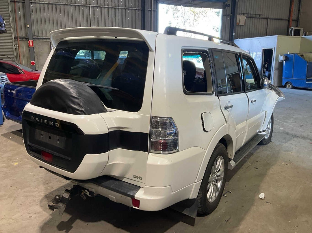 2017 Mitsubishi Pajero NX