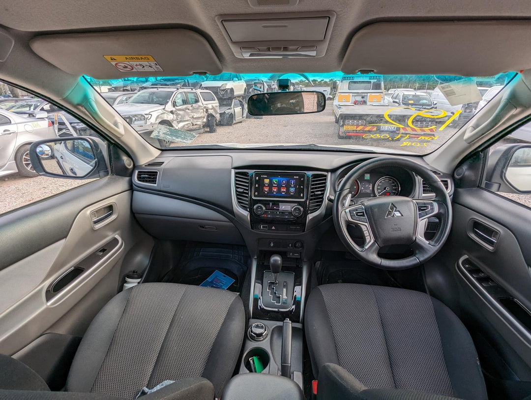 2018, Mitsubishi, Triton, GLS