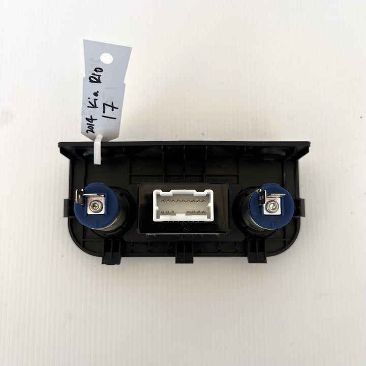 2013 Kia Rio UB Si  Petrol Manual - USB Charger Port