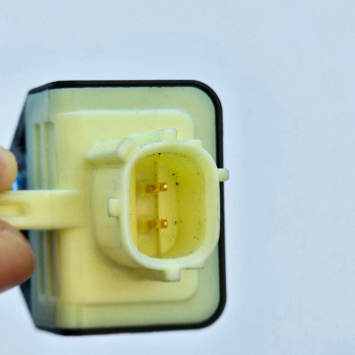 2021 Toyota Corolla MZEA12R - Airbag Sensor PN: 8983147050