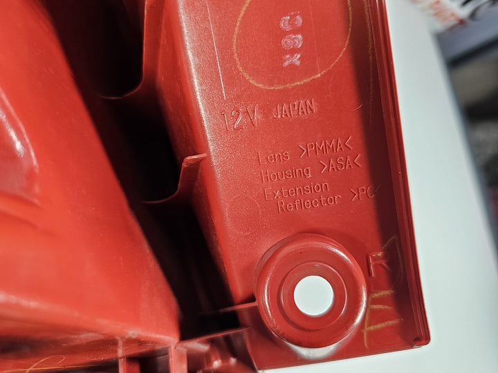 2013 Toyota Corolla ZRE1*     - Right Taillight