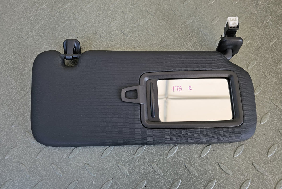 2019 Mazda Mazda3 BP JM0BP2HLA01103327 - Right Sun Visor