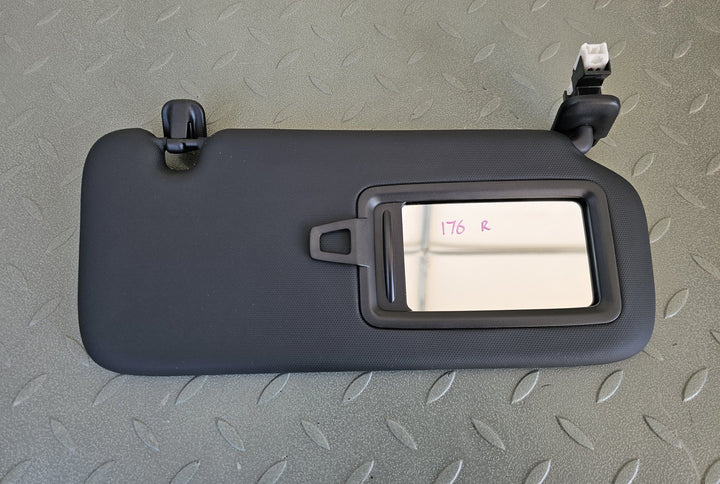 2019 Mazda Mazda3 BP JM0BP2HLA01103327 - Right Sun Visor