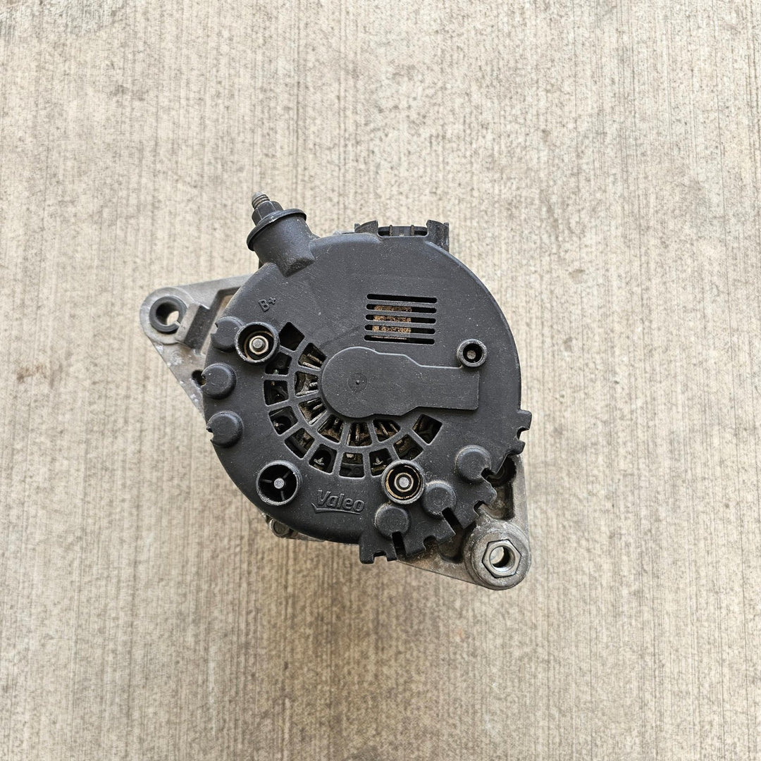 Nov 2012 to Mar 2021 - Hyundai iLoad TQ Diesel Turbocharged 2.5L - Alternator - 3 Pin Type