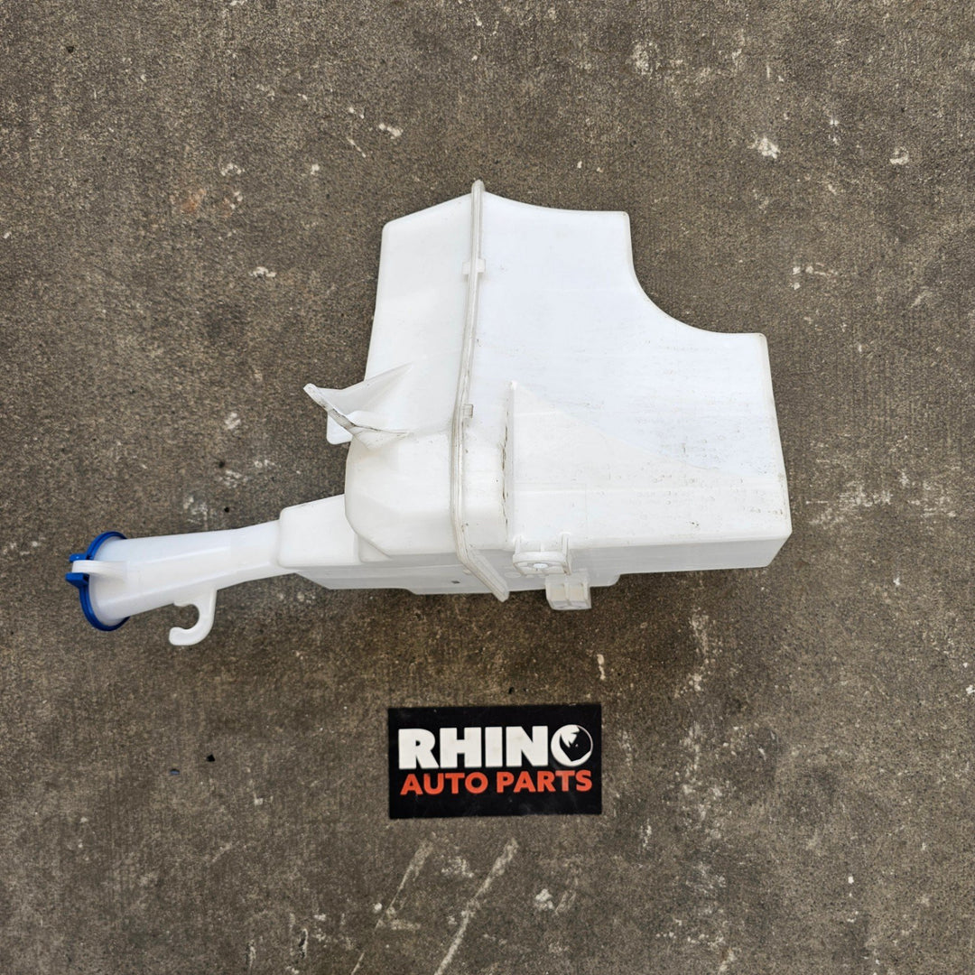 Mar 2017 to Dec 2023 - Hyundai i30 PD Hatchback KMHH - Washer Bottle