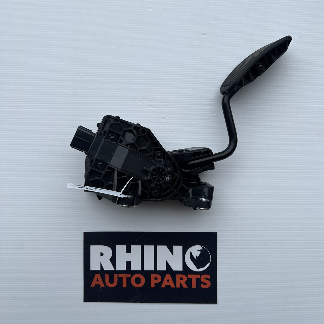 2019 Toyota Hiace LWB Accelerator Pedal