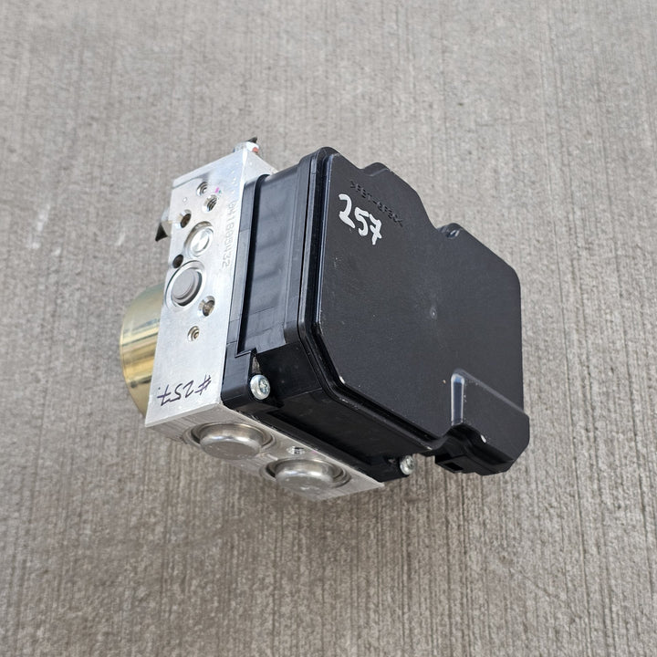 Mar 2015 to Oct 2023 - Mitsubishi Triton MQ MR - ABS Pump/Modulator -PN 4670C012