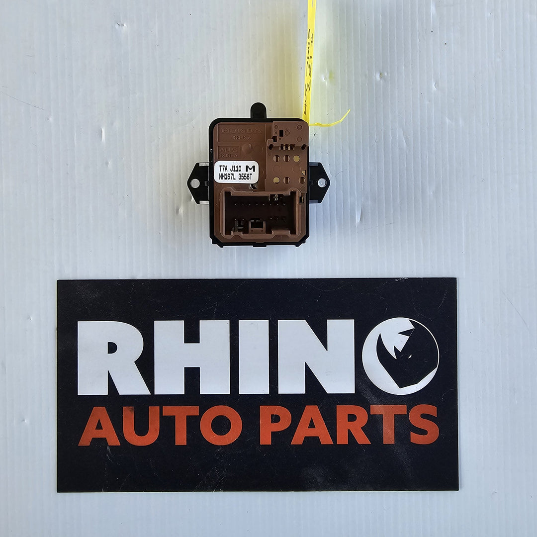 2019 Honda Civic - Mirror Adjuster Switch PN: T7AJ110M
