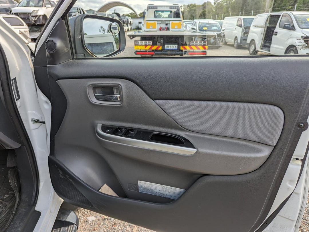 2018, Mitsubishi, Triton, GLS