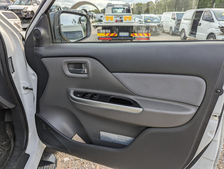 2018, Mitsubishi, Triton, GLS