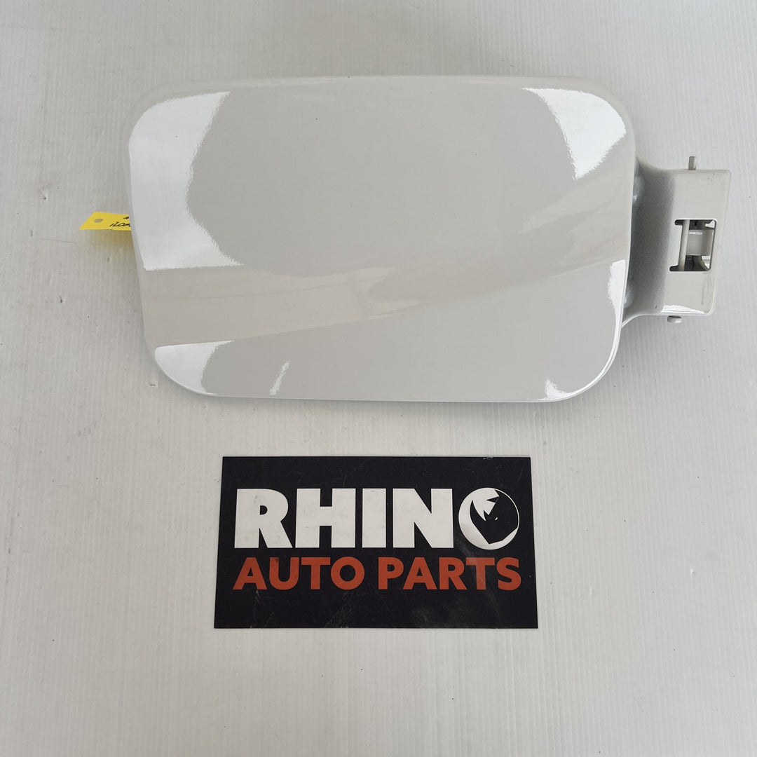 Mar 2018 to Mar 2021- Hyundai iLoad TQ- Fuel Filler Door- Fuel Door (Rectangular Shape Type)