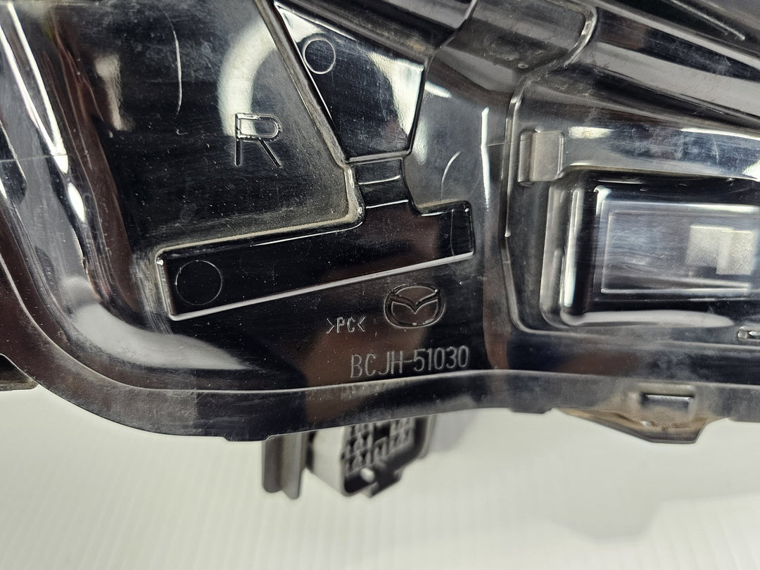 2019 Mazda Mazda3 BP JM0BP2HLA01103327 - Right Headlight PN: BCJH51030