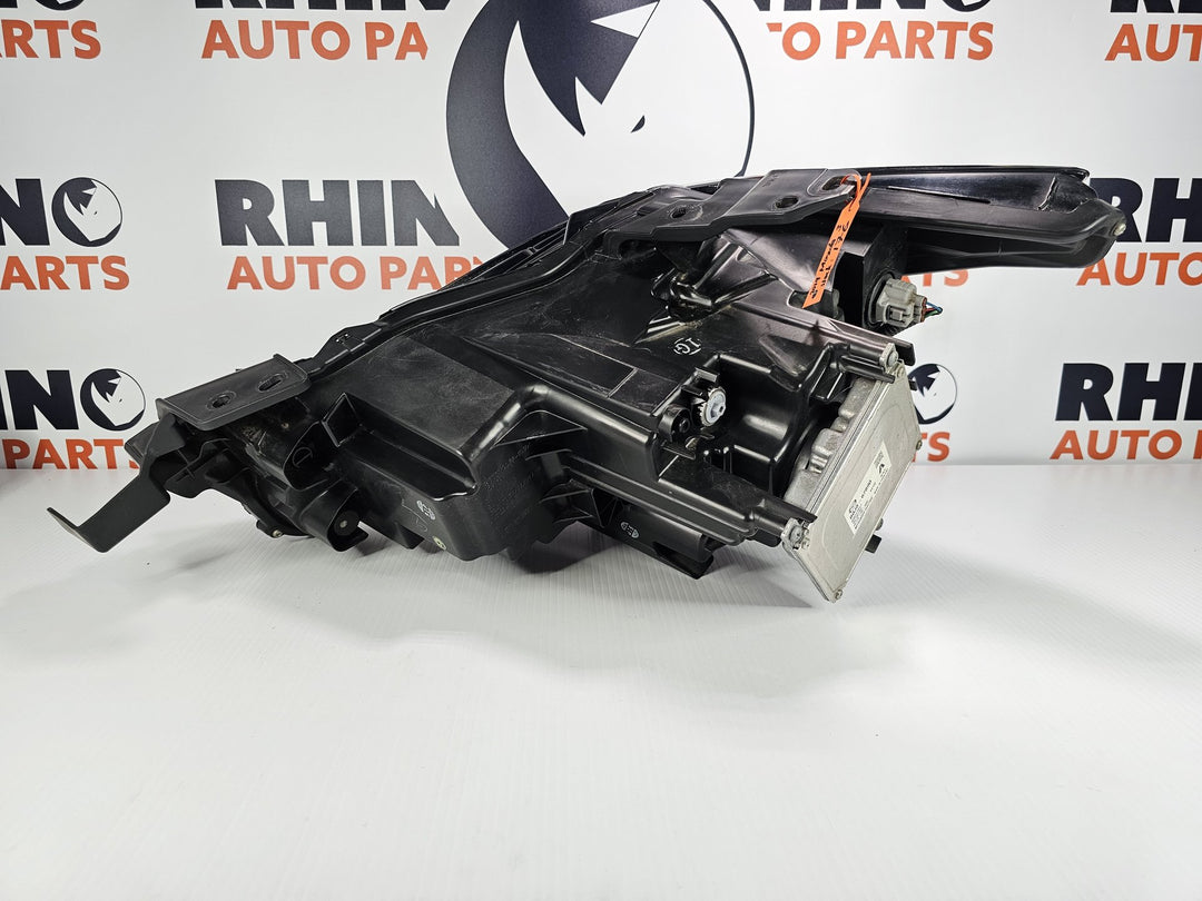 2019 Mazda Mazda3 BP JM0BP2HLA01103327 - Right Headlight PN: BCJH51030