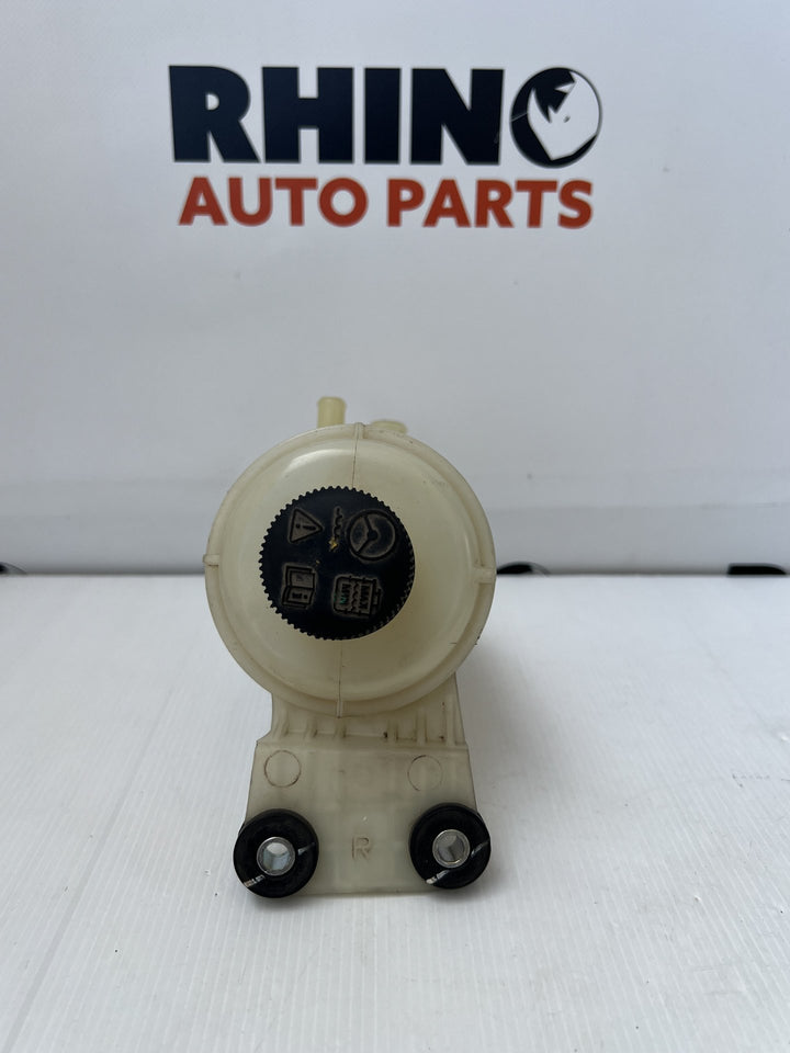 Oct 2011 to Jun 2020- Mazda BT-50 UP UR Diesel 2.2/3.2L Engine Code P4AT/P5AT- Power Steering Reservoir