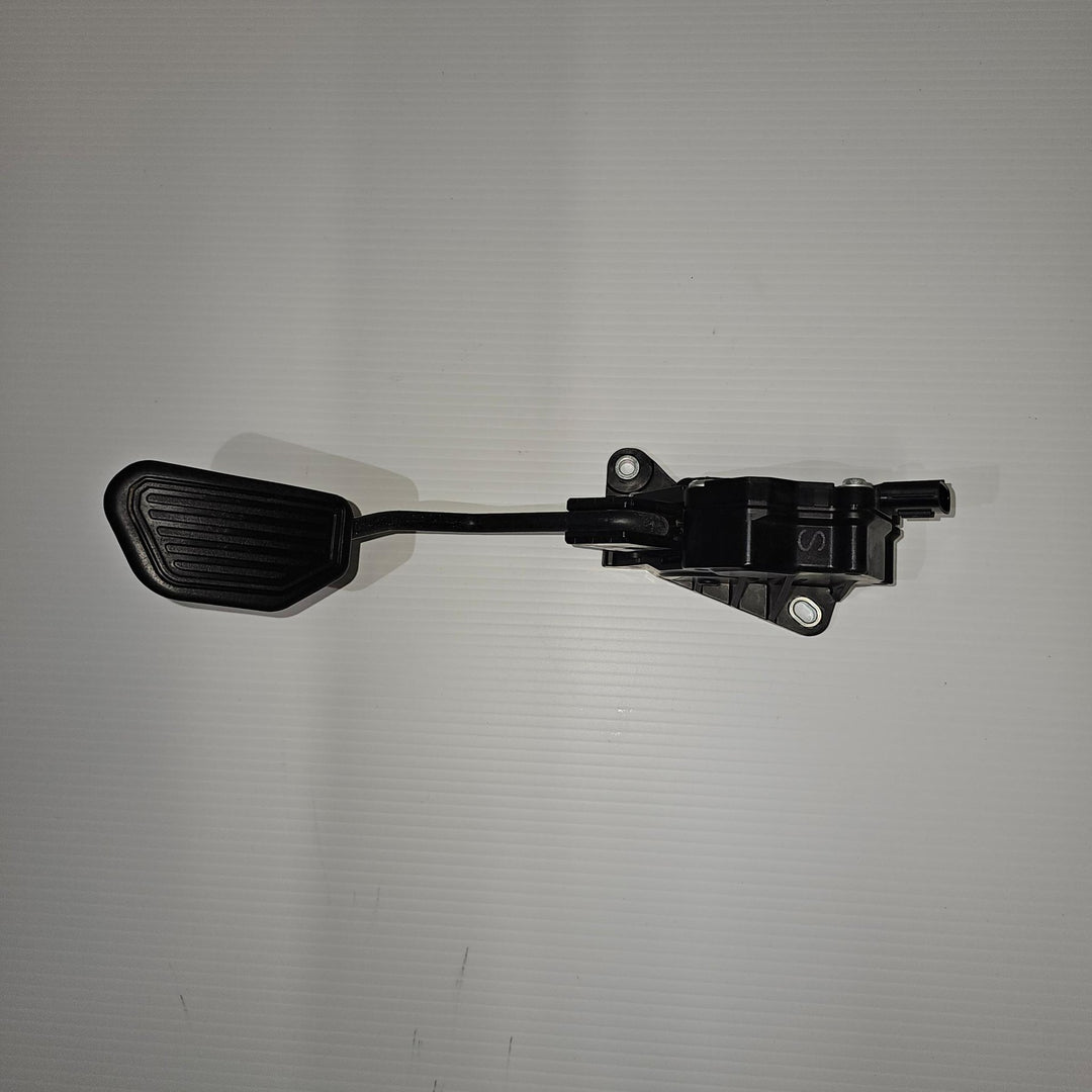 2012-2018 Toyota RAV4 GXL Accelerator Pedal 7811042051