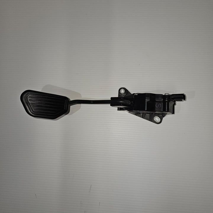 2012-2018 Toyota RAV4 GXL Accelerator Pedal 7811042051