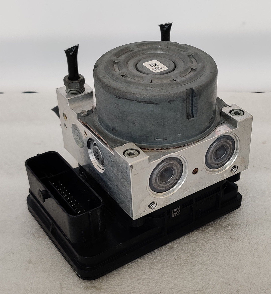2013-2019 Mazda Mazda3 Maxx ABS Pump/Modulator B45B437A0A
