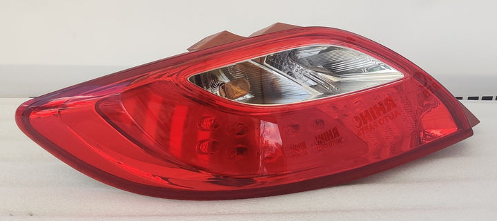 2007-2014 Mazda Mazda2 Left Taillight D65151160
