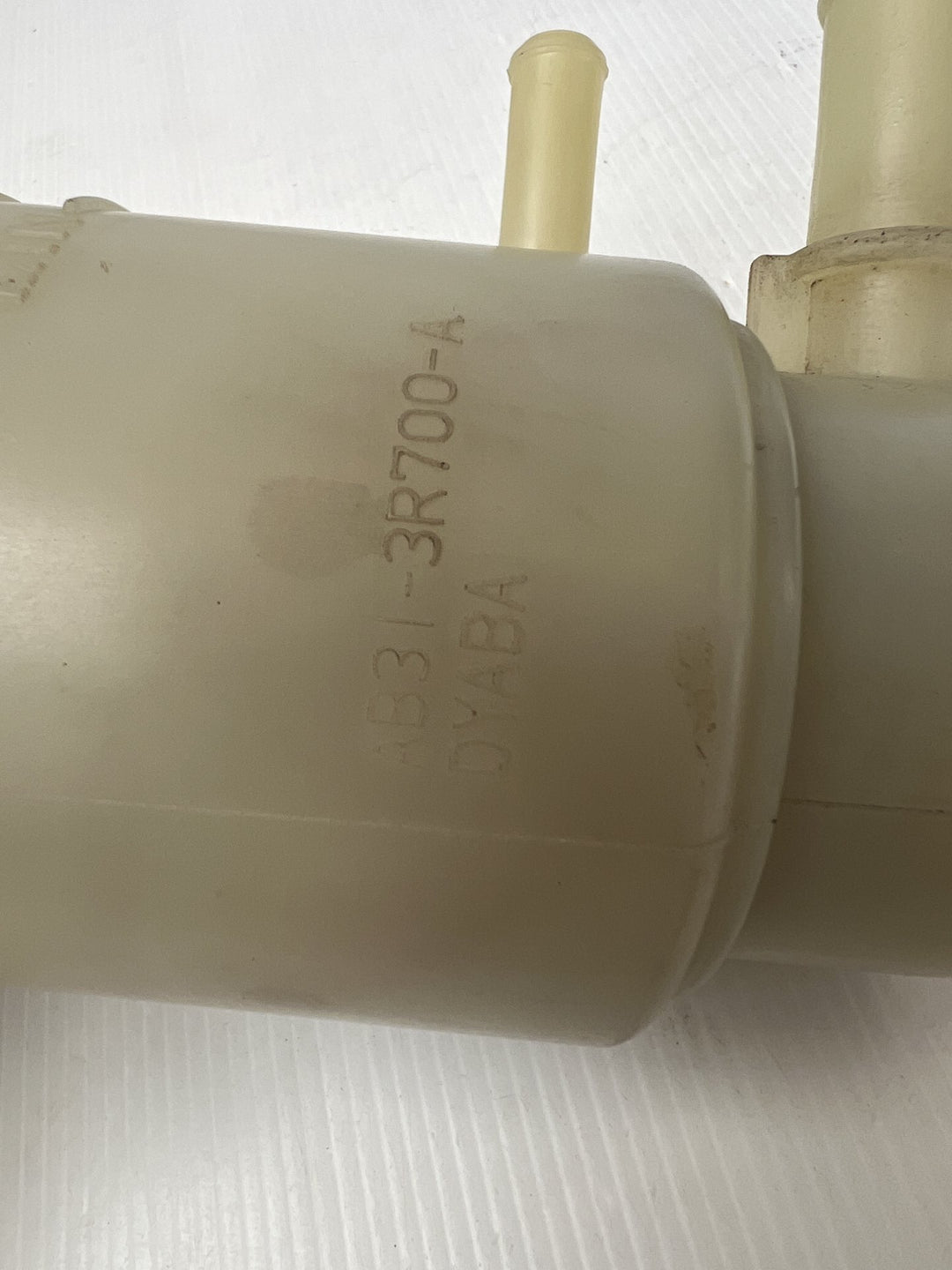 Oct 2011 to Jun 2020- Mazda BT-50 UP UR Diesel 2.2/3.2L Engine Code P4AT/P5AT- Power Steering Reservoir
