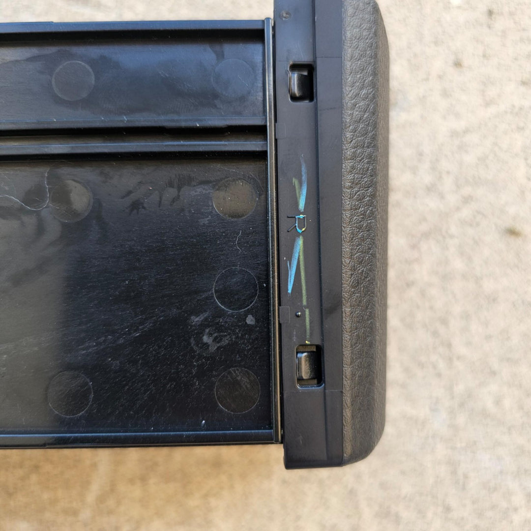 2023 Isuzu D-Max RG - Right Front Cup Holder