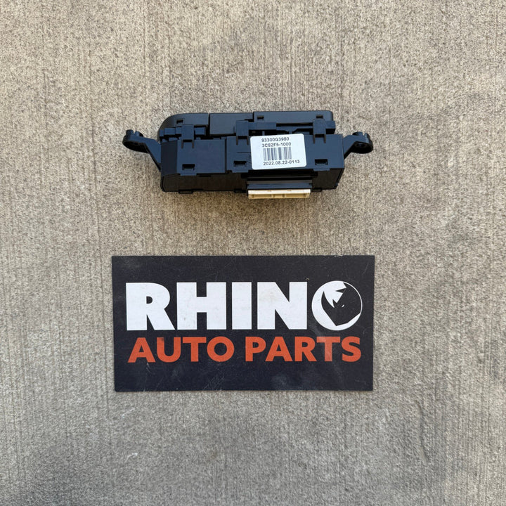2023 Hyundai i30 - Seat Switch PN: 93300G3980