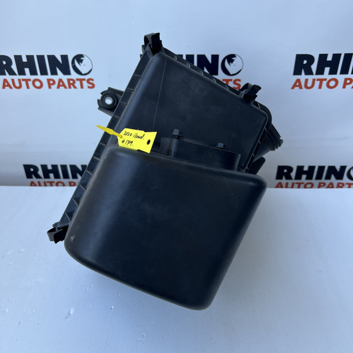 Nov 2007 to Mar 2021- Hyundai iLoad TQ Diesel Turbocharged 2.5L- Air Cleaner/Box- Air Cleaner