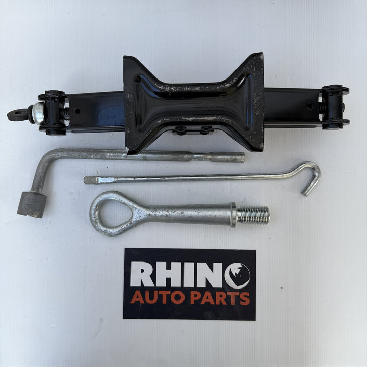 2015-2017 Mitsubishi Lancer Jack/Tool Kit 9200A068