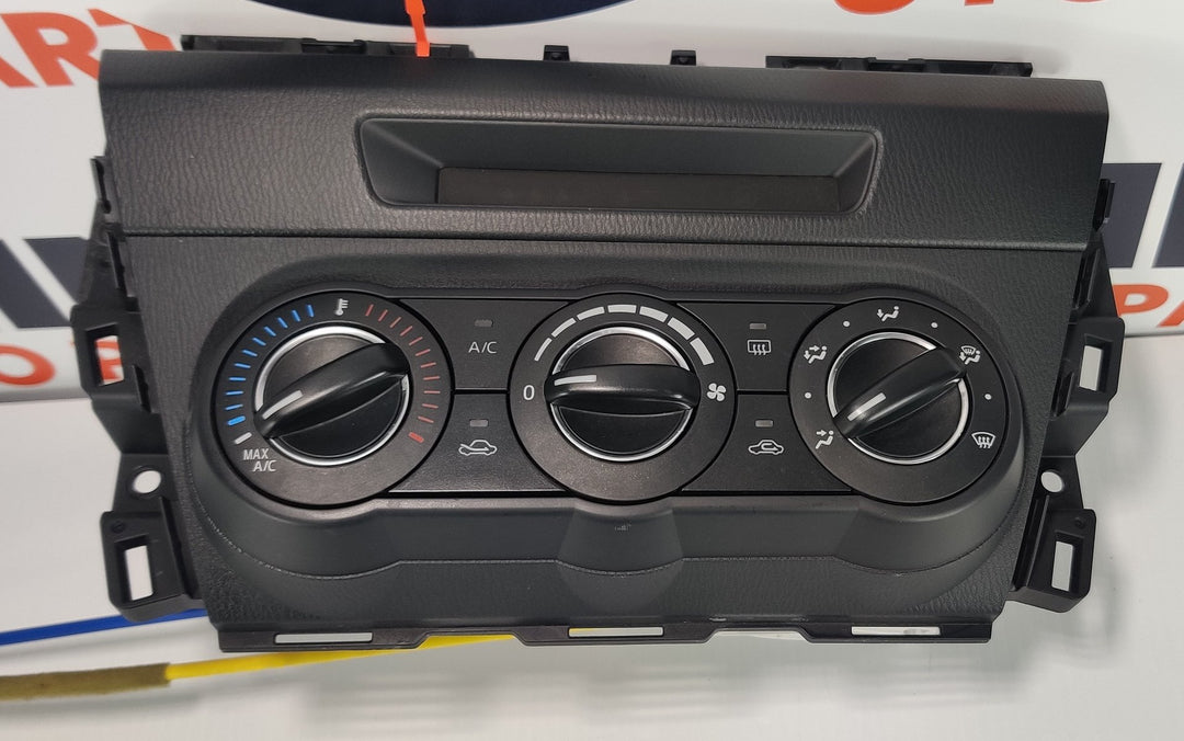 2014 Mazda Mazda3 Maxx Heater/AC Controls B45C61190B