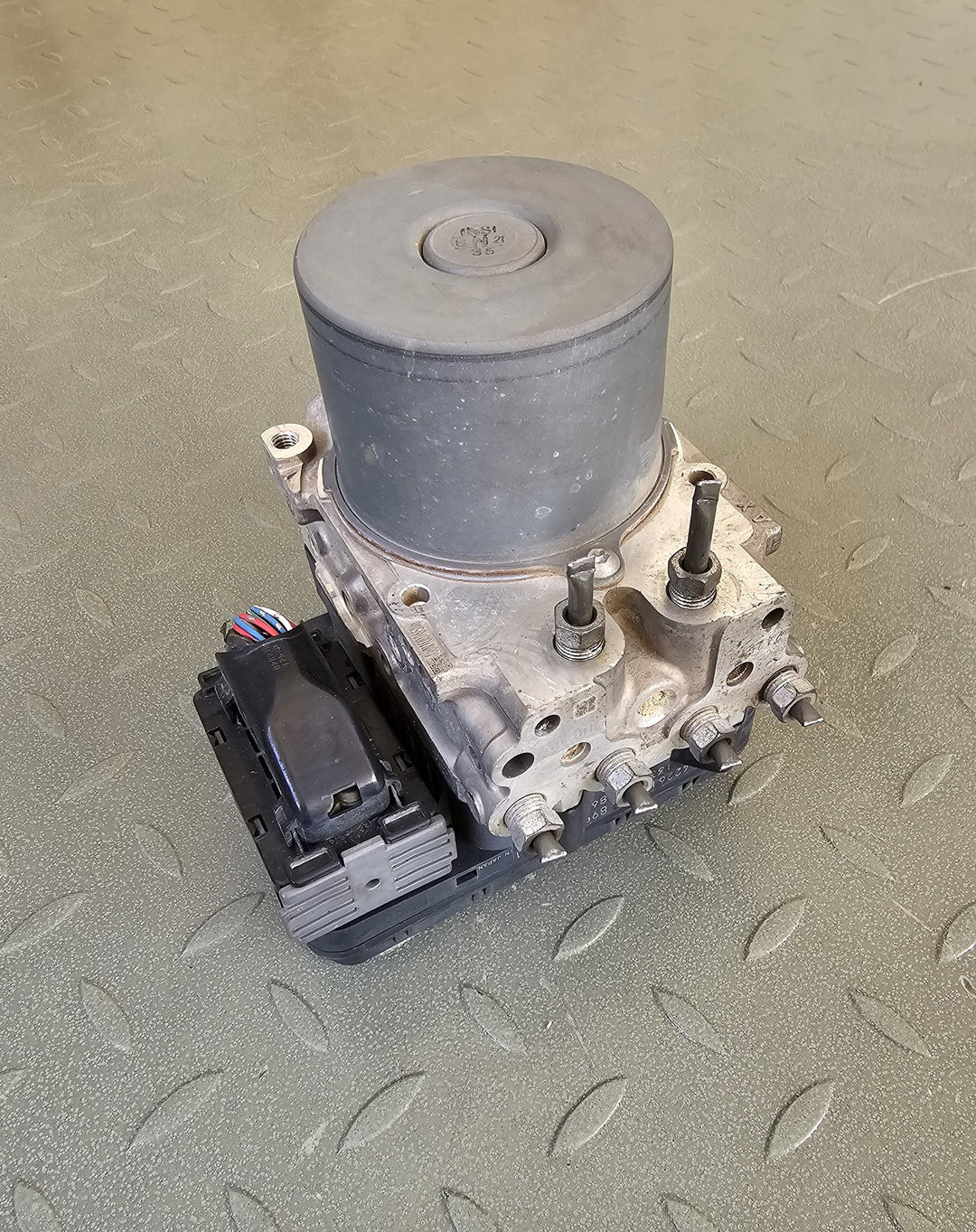 2011 Toyota RAV4 ACA38R CV  Petrol Automatic - ABS Pump/Modulator 4454042261