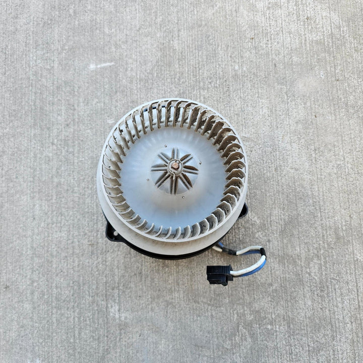 Jan 1998 to Oct 2007- Toyota Land Cruiser 100 Series- Heater Fan Motor- Front