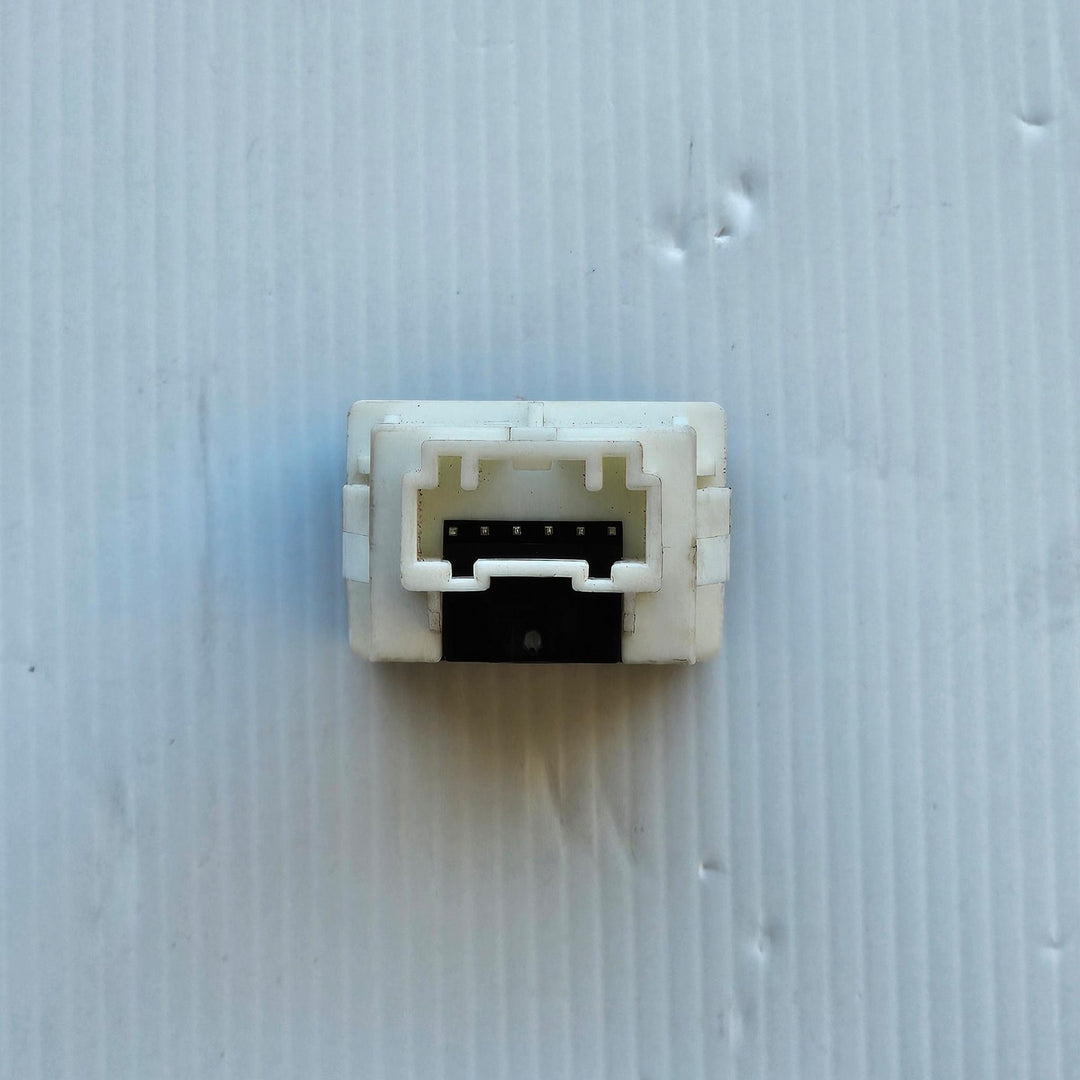 2023 Mazda BT-50 TF XT 3 Diesel  - Dimmer Switch