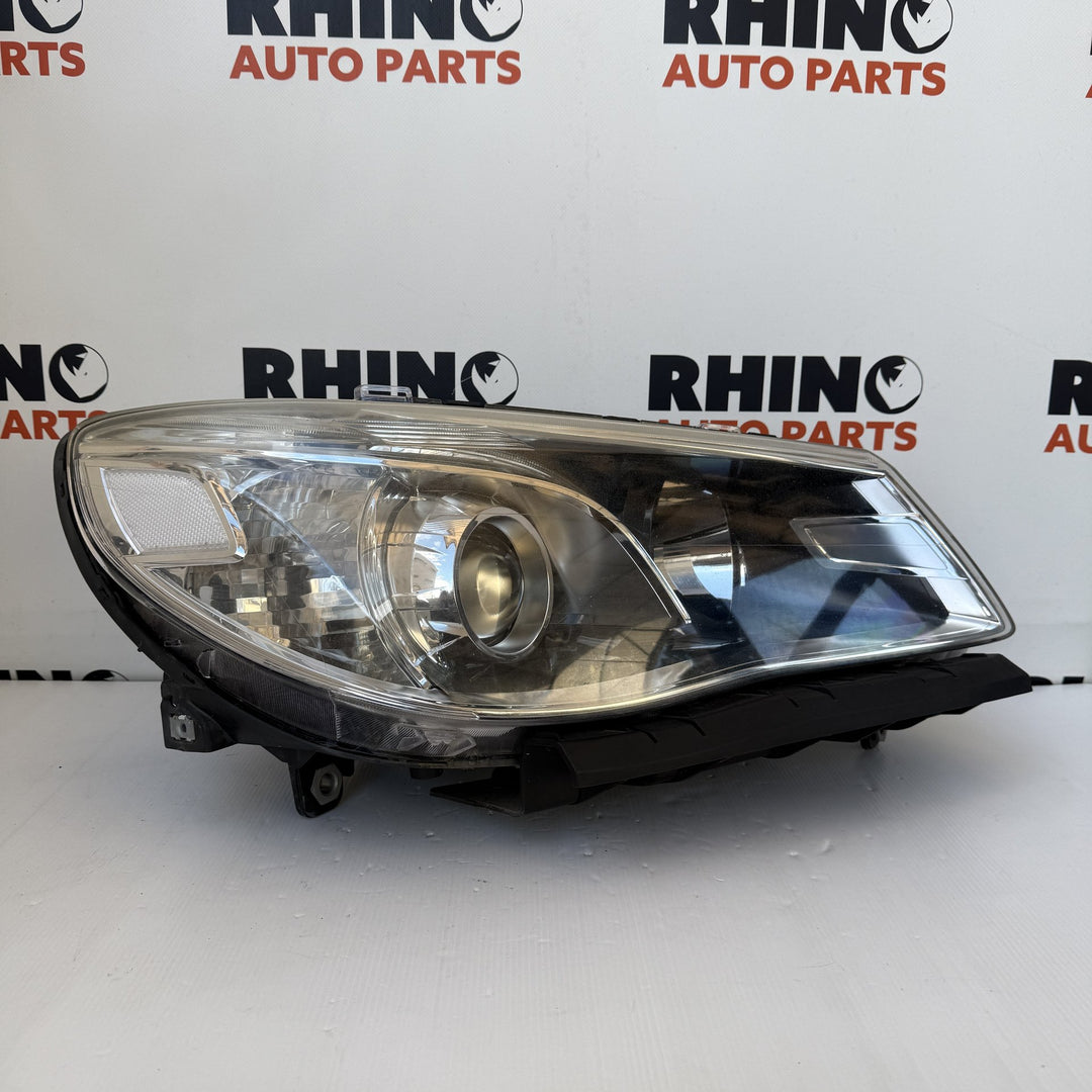 2014 Holden Commodore  SV6  Petrol Automatic - Right Headlight