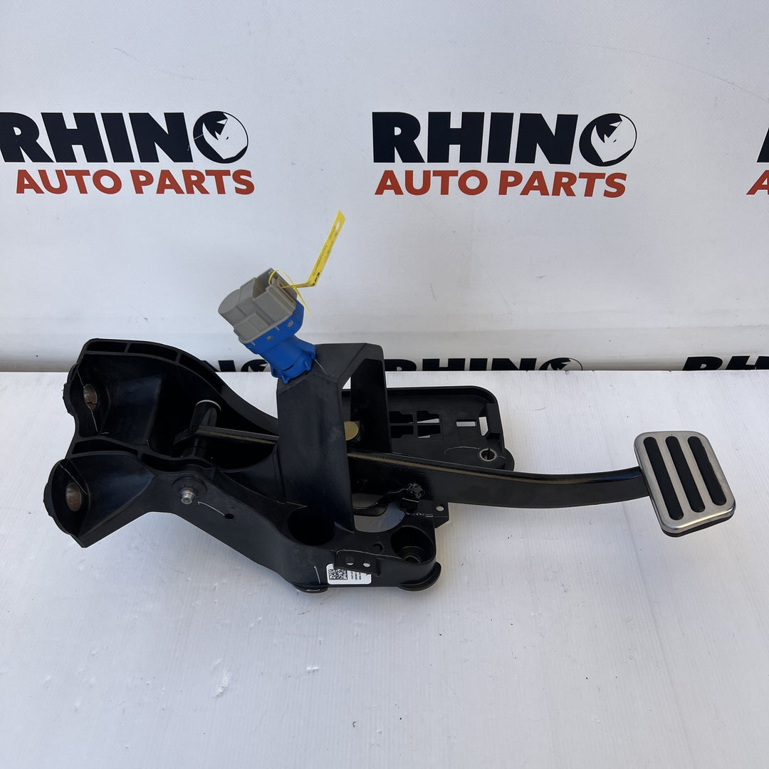 2016 Ford Mustang GT - Brake Pedal