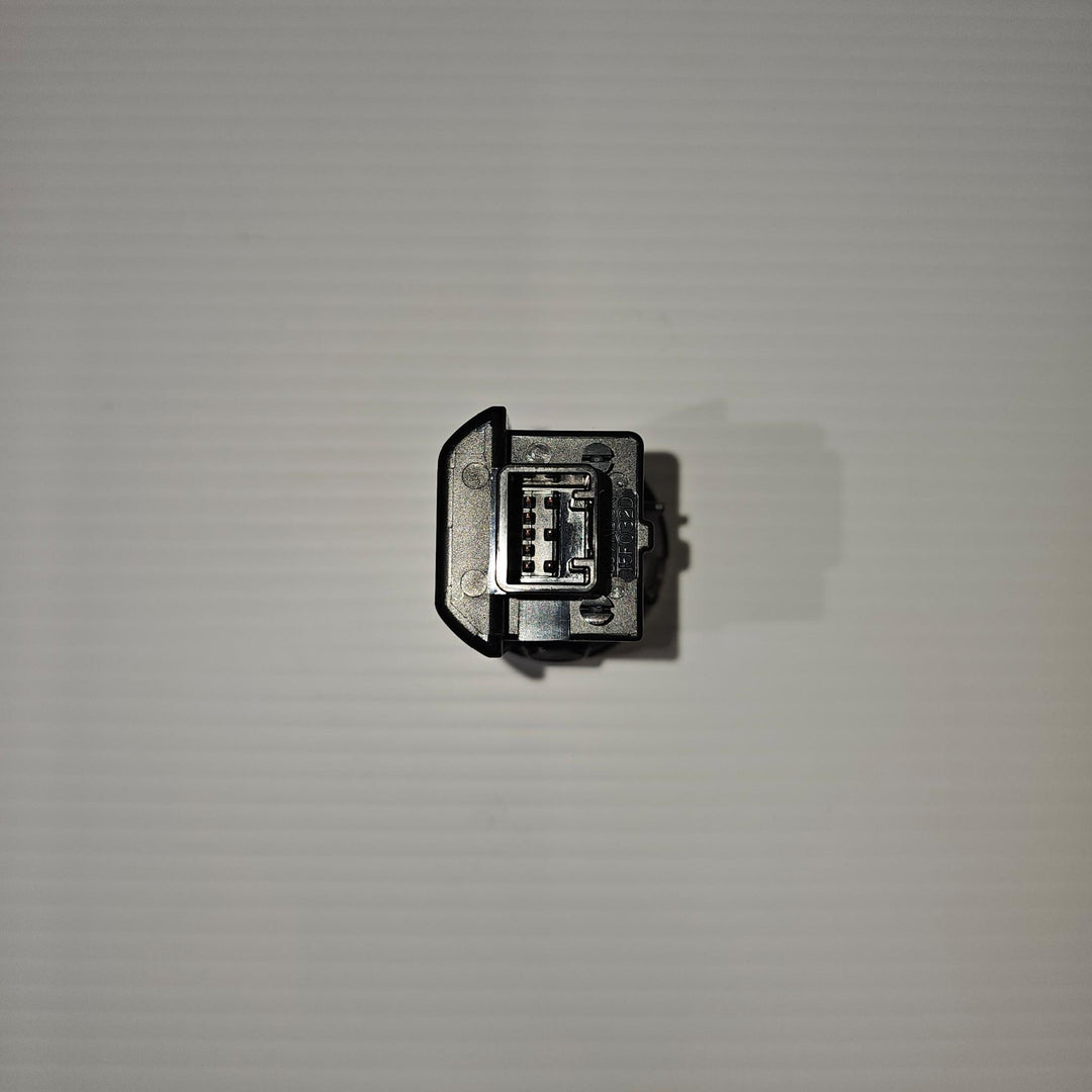2012-2018 Toyota RAV4 GXL Start Button