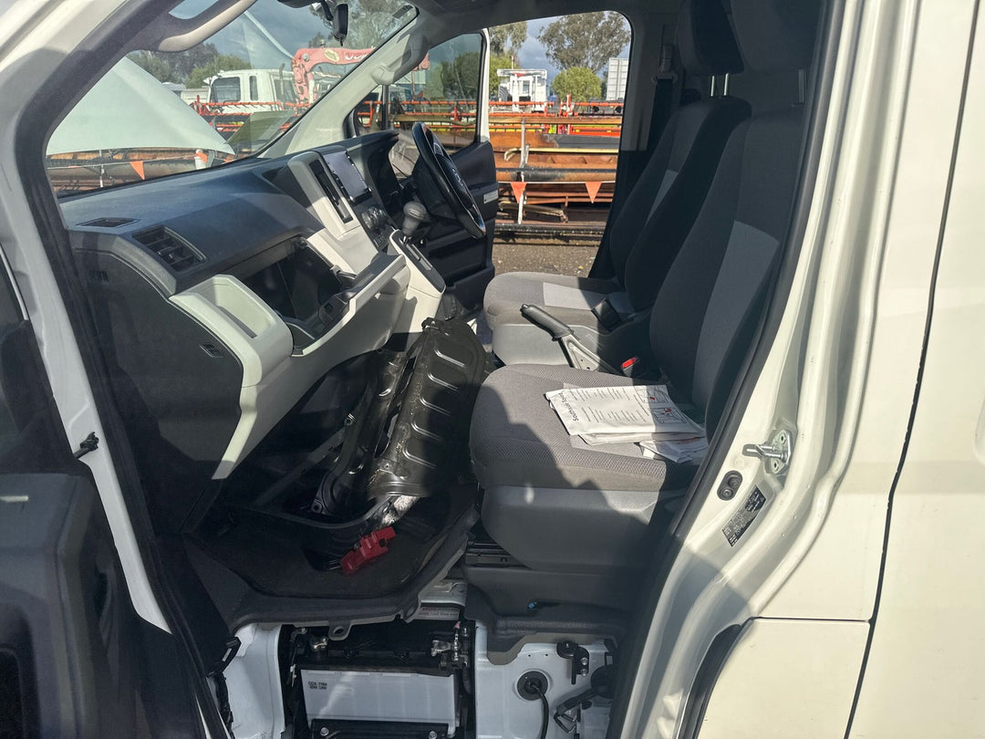2021 Toyota Hiace H300 JTFRA3APX08027281 JTFRA3APX08027281