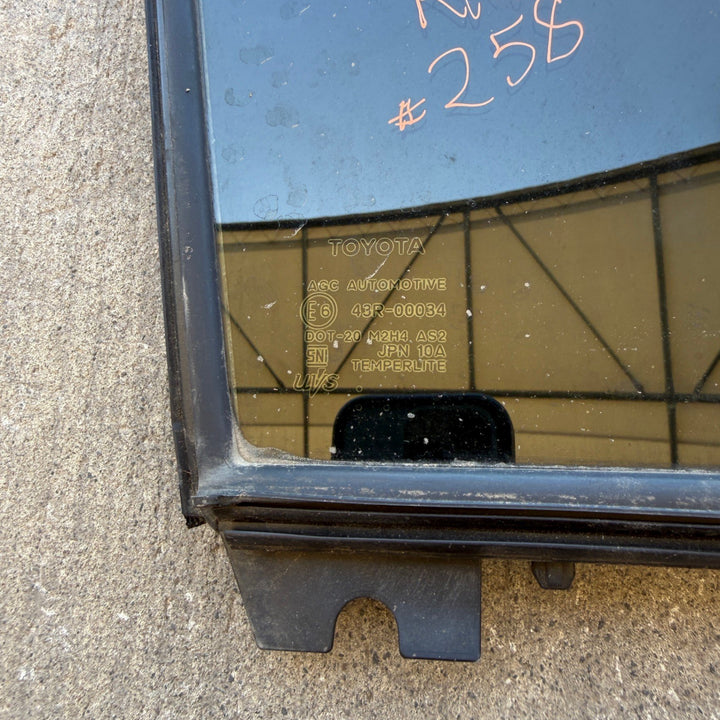 2021 Toyota Hiace - Right Front Quarter Door Glass