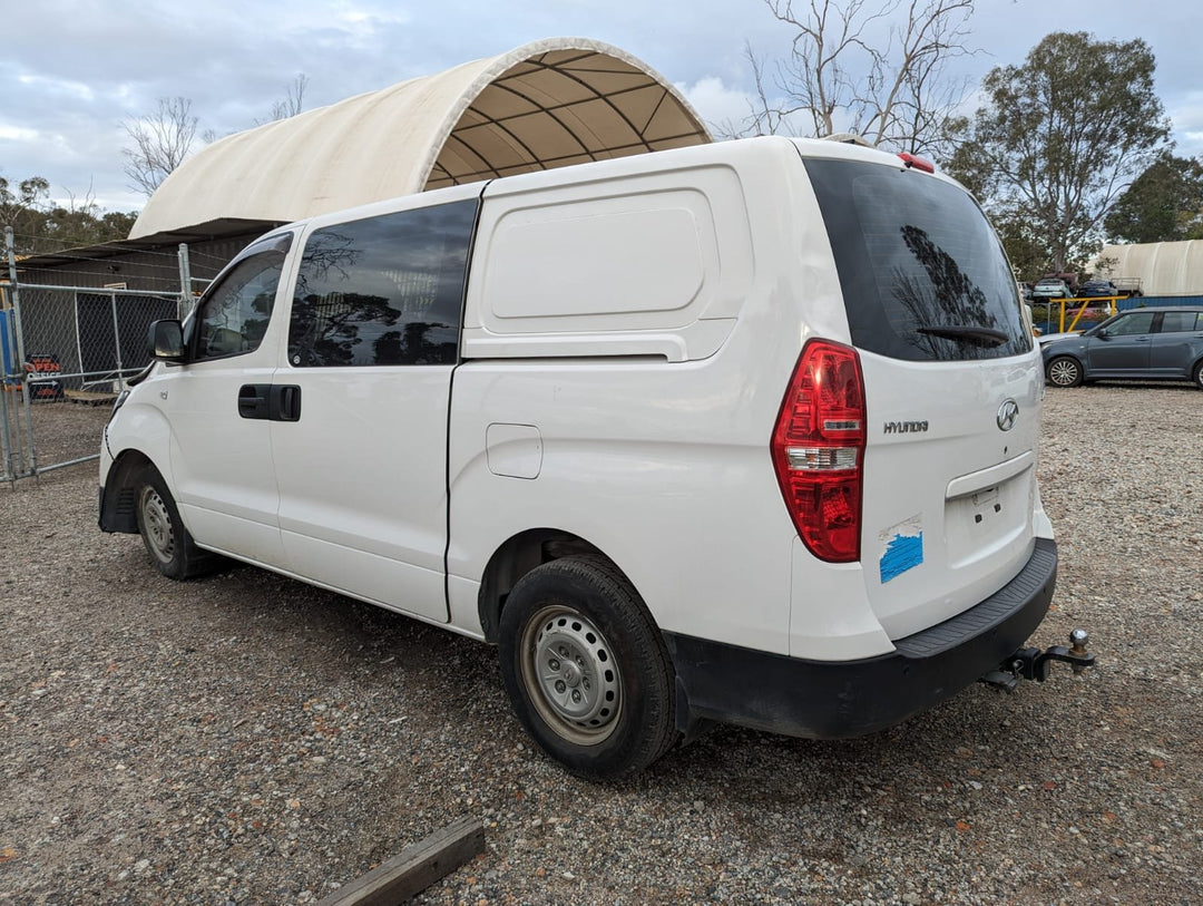 Sep 2015 to Mar 2021- Hyundai iLoad TQ Diesel Automatic- Instrument Cluster