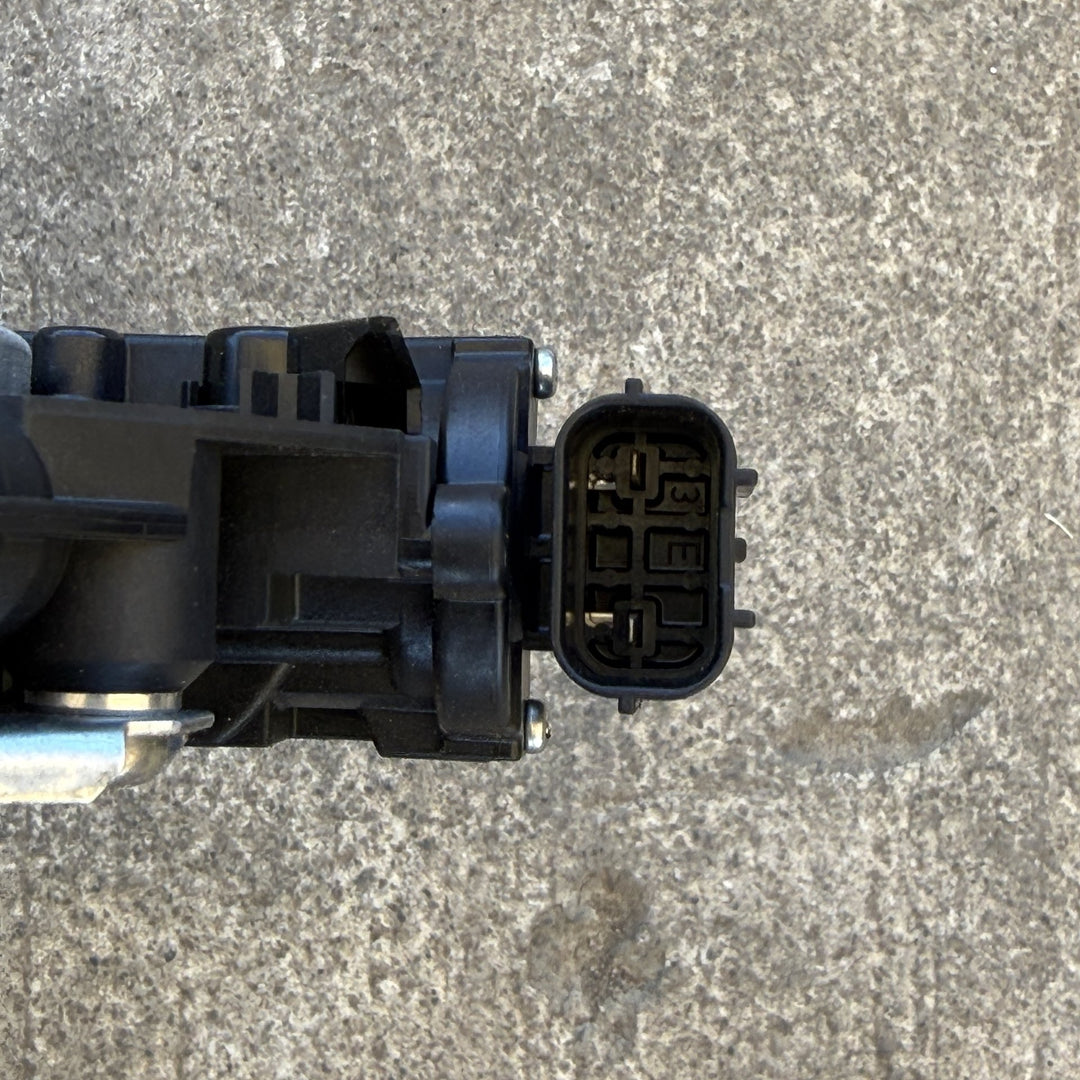 2023 Mazda BT-50 TF XT 3 Diesel  - Left Front Window Regulator/Motor WR19C022