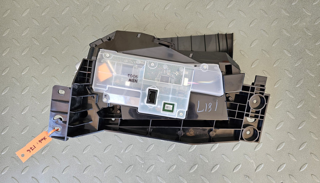 2019 Mazda Mazda3 BP JM0BP2HLA01103327 - Instrument Cluster PN: B0J92119072