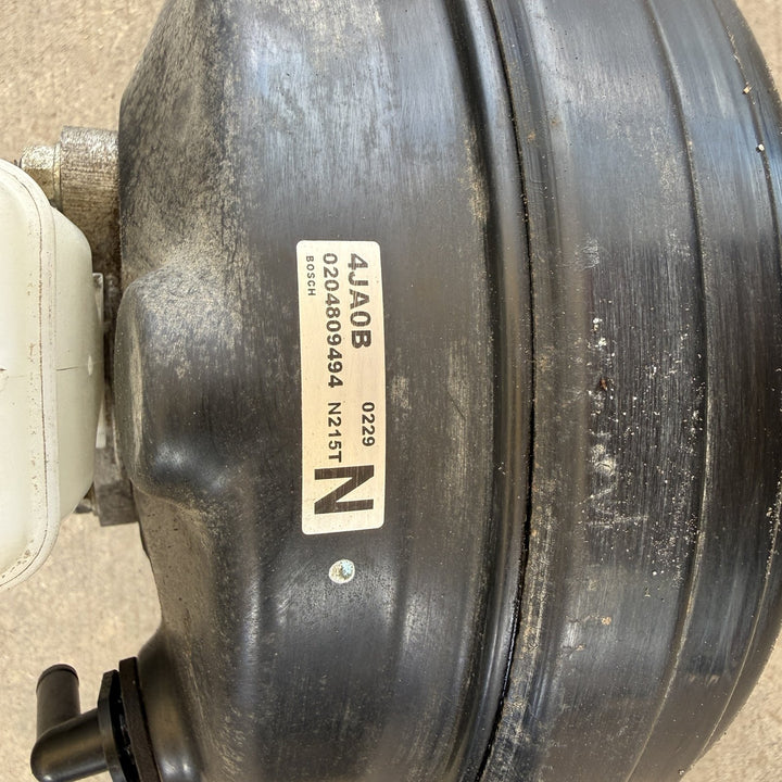 2020 Nissan Navara - Brake Booster PN: 0204809494